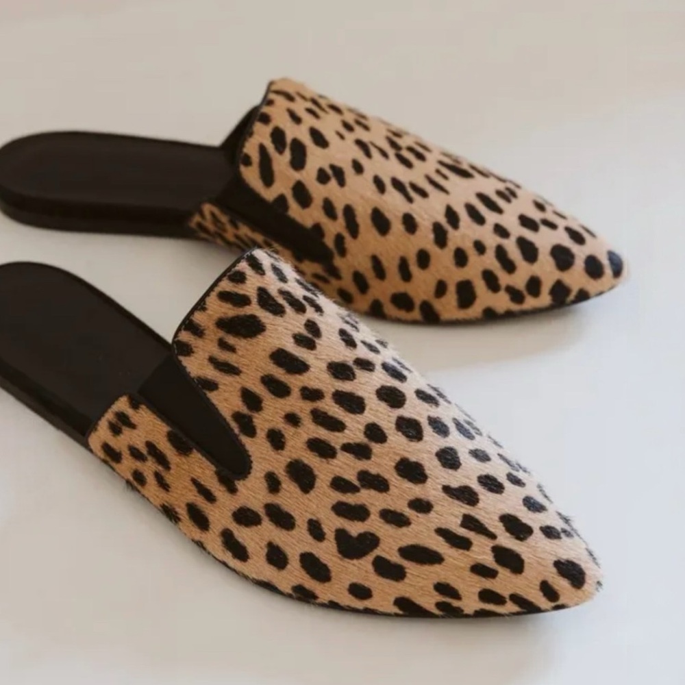 JENNI KAYNE Pony Hair Mule 6 1/2 Cheetah Print Slip On Flats sz 7 but run small